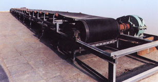 TD75型帶式輸送機(jī)